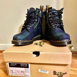 NIB Dr. Martens 1460 Zip Tartan Plaid Lace Up Boots $160